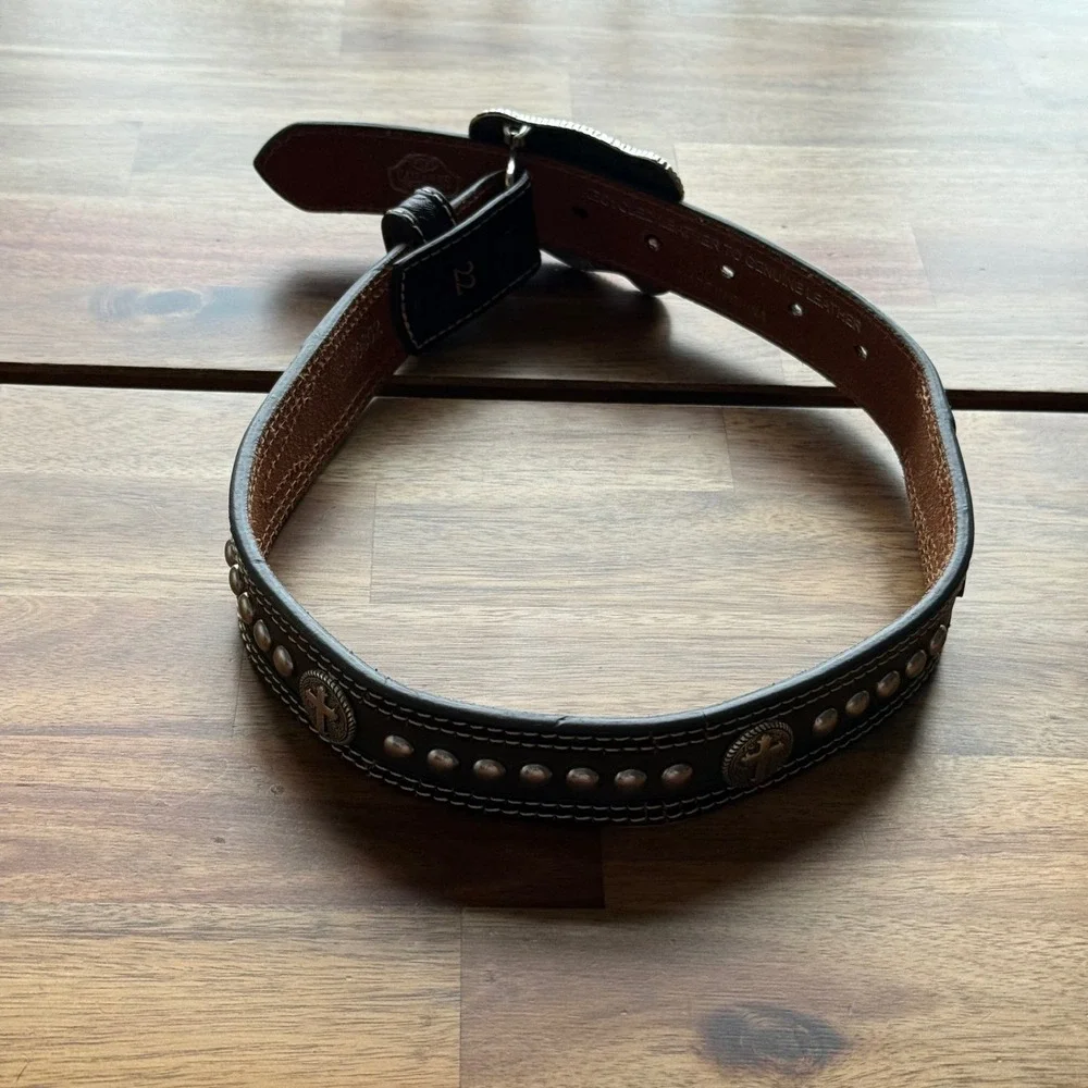 Cavenders Kids Brown Leather Western Belt Cross Studs Basketweave Sz 22 9600802